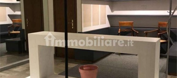 Коммерческая недвижимость с 1 комнатой в Конельяно, Италия № 218266 5