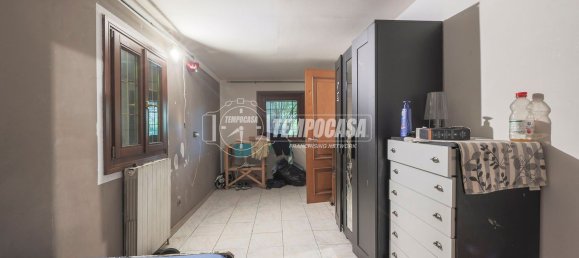 6 chambres Appartement à Bologna, Italy No. 347708 43