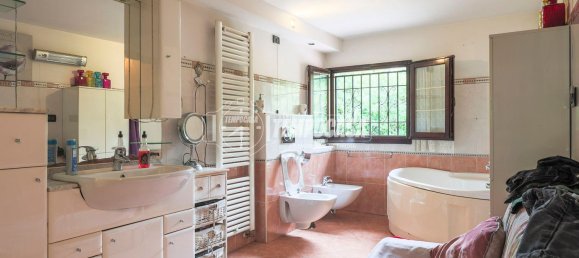 6 chambres Appartement à Bologna, Italy No. 347708 25