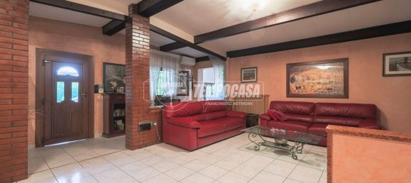 6 chambres Appartement à Bologna, Italy No. 347708 21