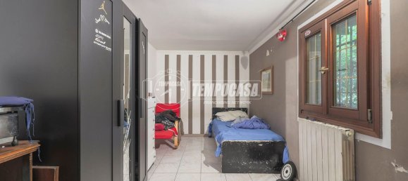 6 chambres Appartement à Bologna, Italy No. 347708 42