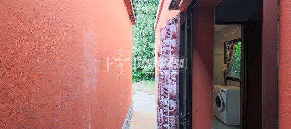 6 chambres Appartement à Bologna, Italy No. 347708 41