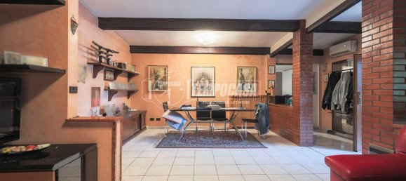 6 chambres Appartement à Bologna, Italy No. 347708 20