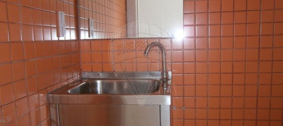 Gewerbliche Immobilie in Lisbon, Portugal 85m², Nr. 65788 16