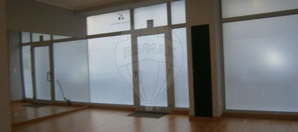 Gewerbliche Immobilie in Lisbon, Portugal 85m², Nr. 65788 12