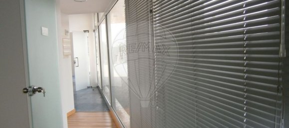 Gewerbliche Immobilie in Lisbon, Portugal 85m², Nr. 65788 19
