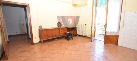 5 rooms Apartment in Colle di Val d'Elsa, Italy No. 261147 15