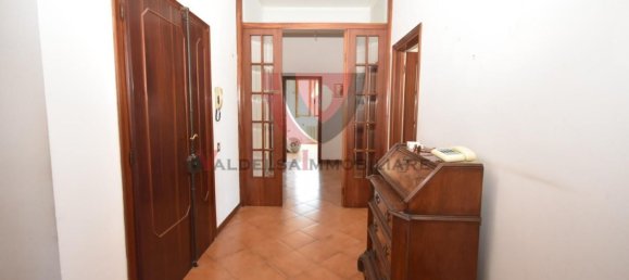 5 rooms Apartment in Colle di Val d'Elsa, Italy No. 261147 12