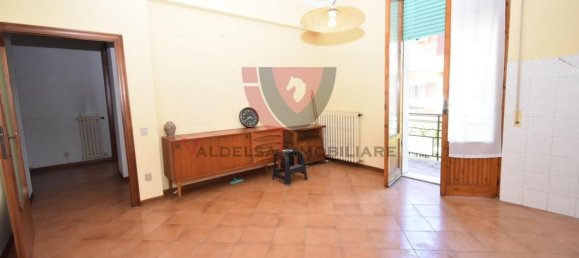 5 rooms Apartment in Colle di Val d'Elsa, Italy No. 261147 16