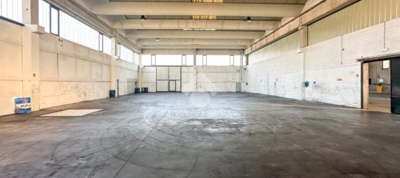 6-salle Entrepôt à Isorella, Italy No. 119449 7