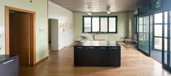 6-salle Entrepôt à Isorella, Italy No. 119449 15