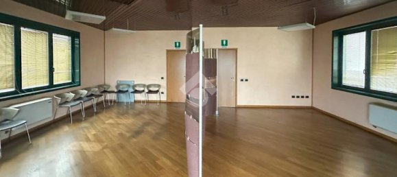 6-salle Entrepôt à Isorella, Italy No. 119449 14