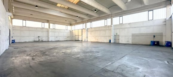 6-salle Entrepôt à Isorella, Italy No. 119449 5