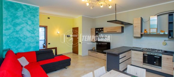 Apartamento de 4 divisões em Vanzaghello, Italy N.º 303750 6