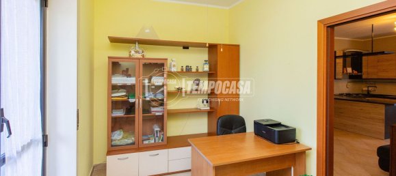 Apartamento de 4 divisões em Vanzaghello, Italy N.º 303750 15