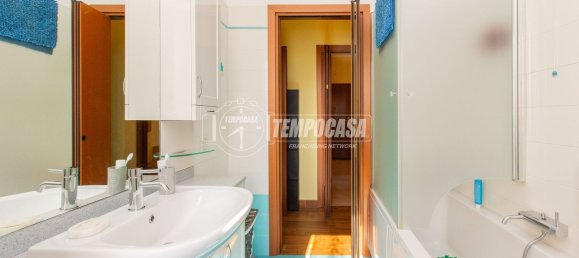 Apartamento de 4 divisões em Vanzaghello, Italy N.º 303750 23