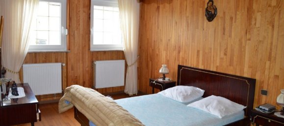 5 bedrooms House in Montbronn, France No. 61628 7