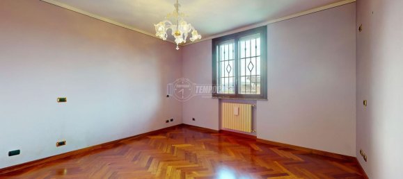 7 rooms House in Castellarano, Italy No. 70200 23