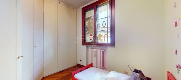 7 rooms House in Castellarano, Italy No. 70200 19