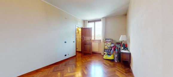 7 rooms House in Castellarano, Italy No. 70200 28