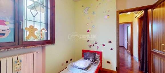 7 rooms House in Castellarano, Italy No. 70200 20