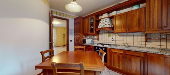 7 rooms House in Castellarano, Italy No. 70200 14