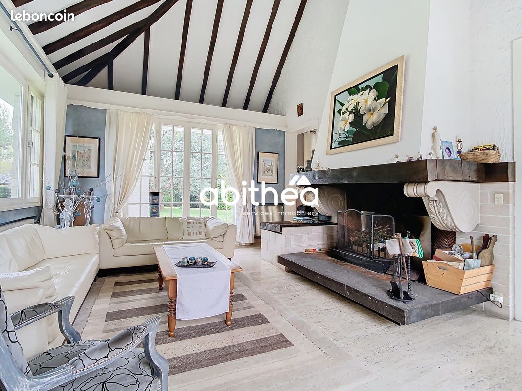 9 bedrooms House in Souchez, France No. 56995