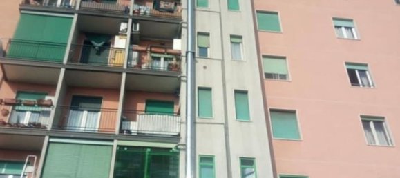 2-salle Appartement à Limbiate, Italy No. 133340 6