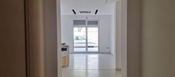 Коммерческая недвижимость 71м² в Бриндизи, Италия № 369896 9