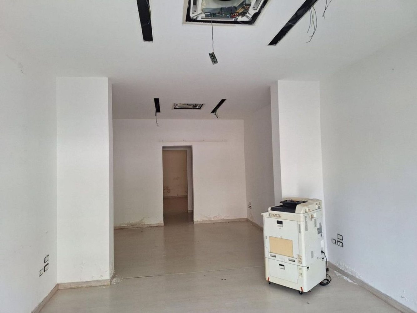 Коммерческая недвижимость 71м² в Бриндизи, Италия № 369896