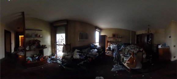 2 rooms Apartment in Parma, Italy No. 261818 12