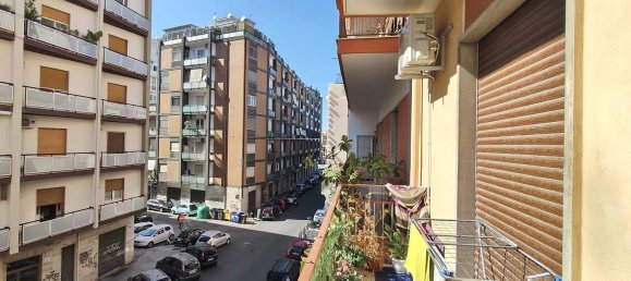 3 bedrooms Apartment in Bari, Italy No. 343948 15