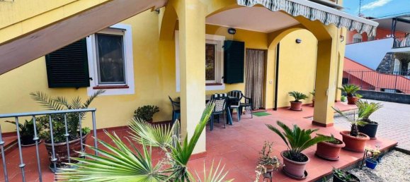 Apartamento de 3 habitaciónes en San Bartolomeo al Mare, Italy No. 25383 16