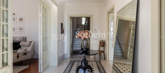 7 bedrooms Villa in Lucca, Italy No. 283316 5