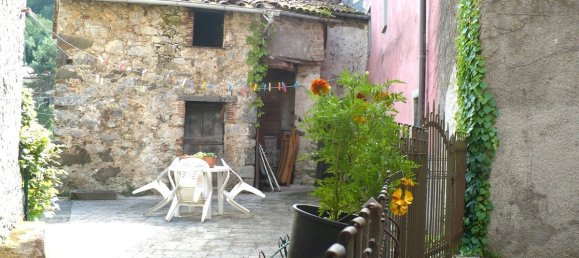 2 bedrooms House in Borgo a Mozzano, Italy No. 320502 12