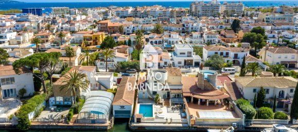 Apartamento de 1 dormitorio en Empuriabrava, Spain No. 134741 20