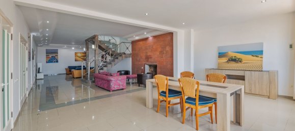 Adosado de 5 dormitorios en Telde, Spain No. 136941 4