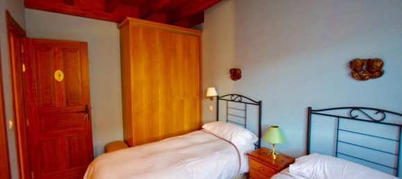 Дом с 6 спальнями в Бургос, Испания № 99463 16