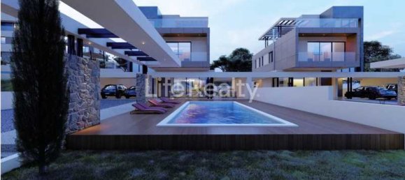 Дом с 5 спальнями в Агиос Тихонас, Кипр № 7275 3