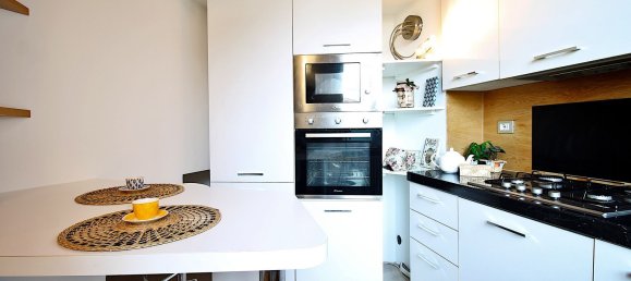 Дуплекс с 3 комнатами в Монтано Лучино, Италия № 2626 6