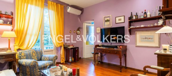 6 rooms Apartment in Florence, Italy No. 126835 3