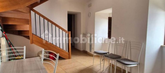 2 bedrooms House in Rocca di Cambio, Italy No. 61208 11