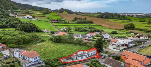 3 bedrooms House in Praia da Vitoria, Portugal No. 25871 5