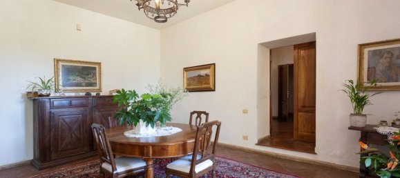 8 bedrooms Villa in Siena, Italy No. 137888 16