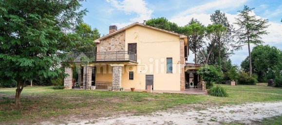 5 bedrooms Villa in Marsciano, Italy No. 353614 22