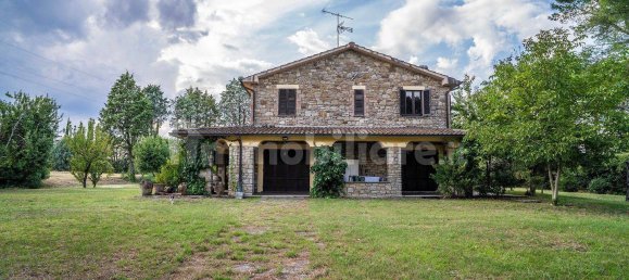 5 bedrooms Villa in Marsciano, Italy No. 353614 23