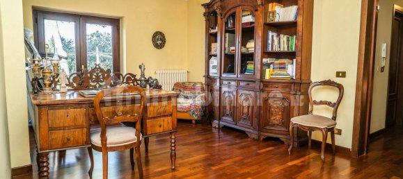 5 bedrooms Villa in Marsciano, Italy No. 353614 11