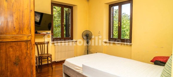 5 bedrooms Villa in Marsciano, Italy No. 353614 15