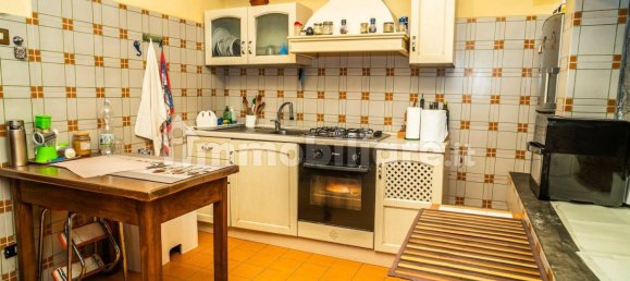 5 bedrooms Villa in Marsciano, Italy No. 353614 10