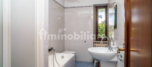5 bedrooms Villa in Marsciano, Italy No. 353614 16